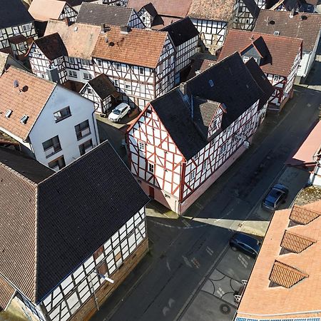 Zur Goldenen Krone Pension Stadtallendorf Exteriör bild